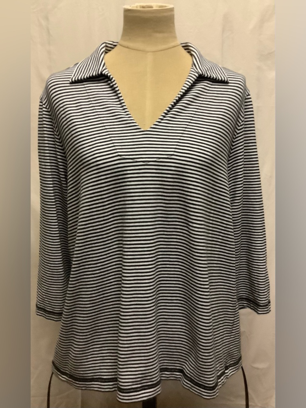 L.L. Bean Vintage Black White Stripe Shirt Top-V-Neck-3/4 Sleeve-Cotton Blend-XL